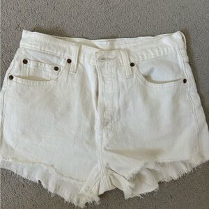 Levi cut off shorts, off-white, never worn, small amount of stretch